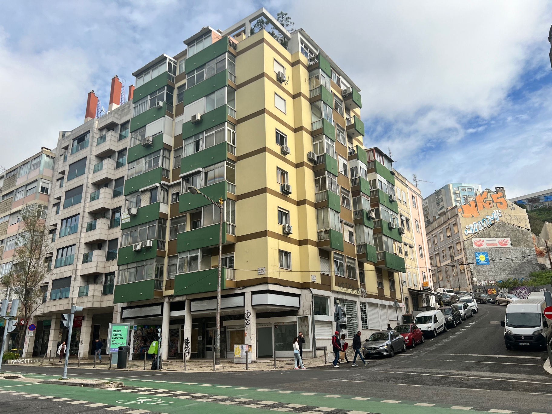 Espaço comercial na Av. Almirante Reis – 900 m² em Localização Estratégica — imagem 6
