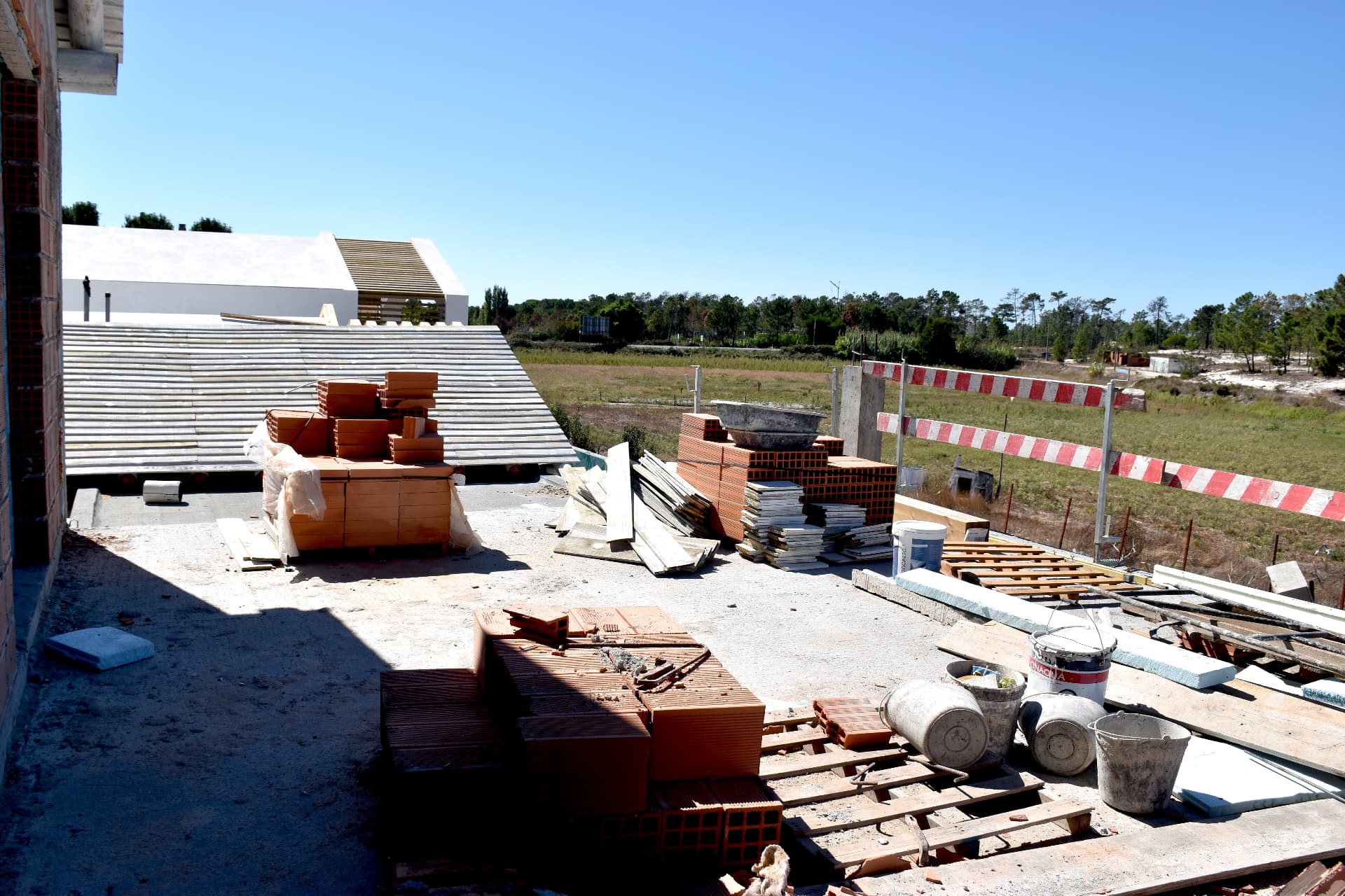 Construção da Moradia T5 em Brejos — imagem 13