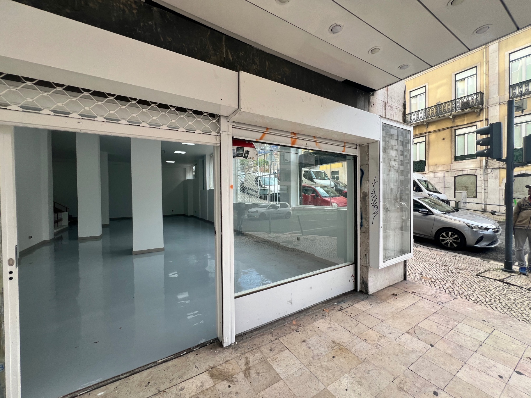 Espaço comercial na Av. Almirante Reis – 900 m² em Localização Estratégica — imagem 23