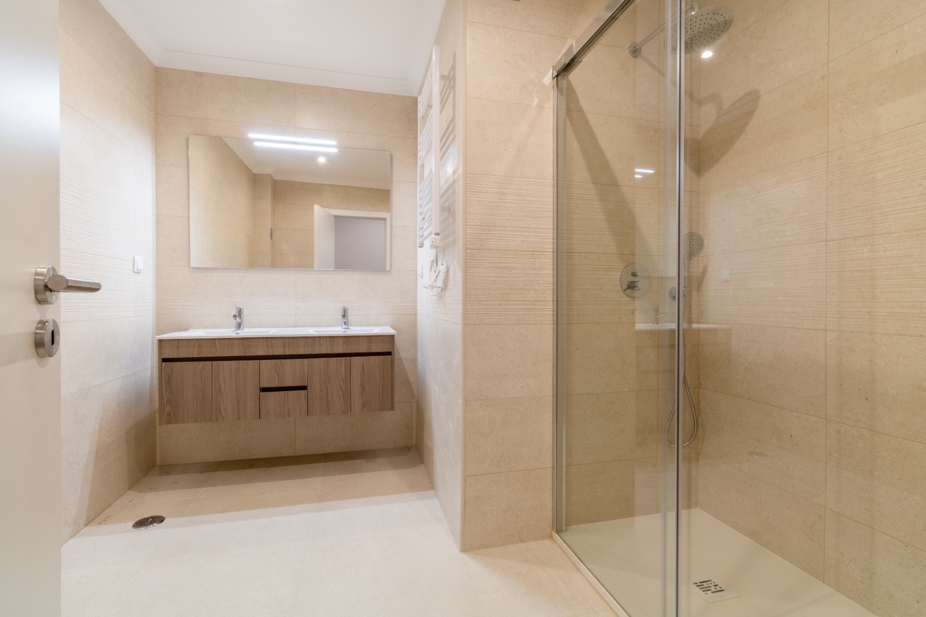 Apartamento T2 remodelado em São Domingos de Benfica — imagem 22