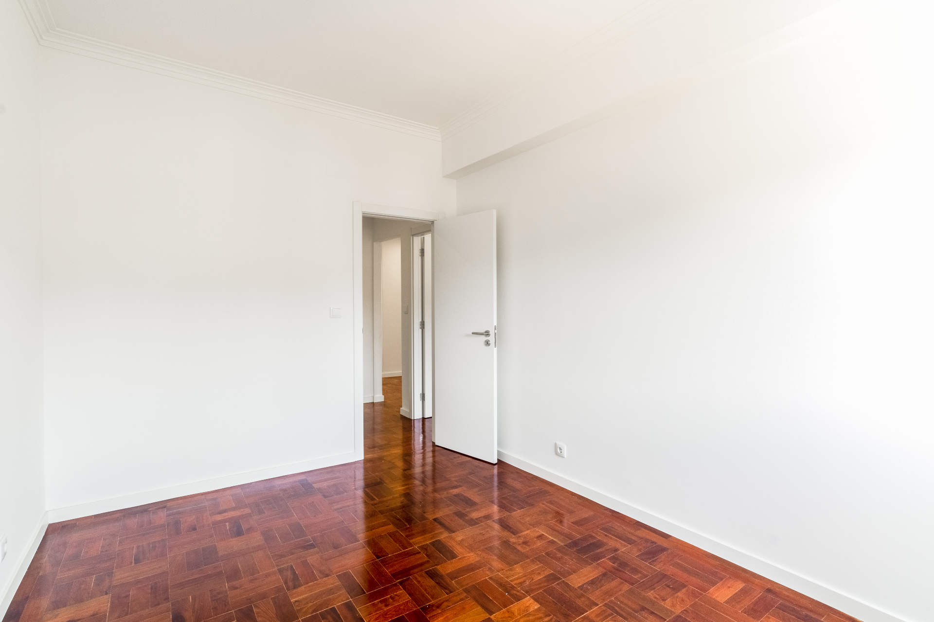 Apartamento T2 remodelado em São Domingos de Benfica — imagem 15