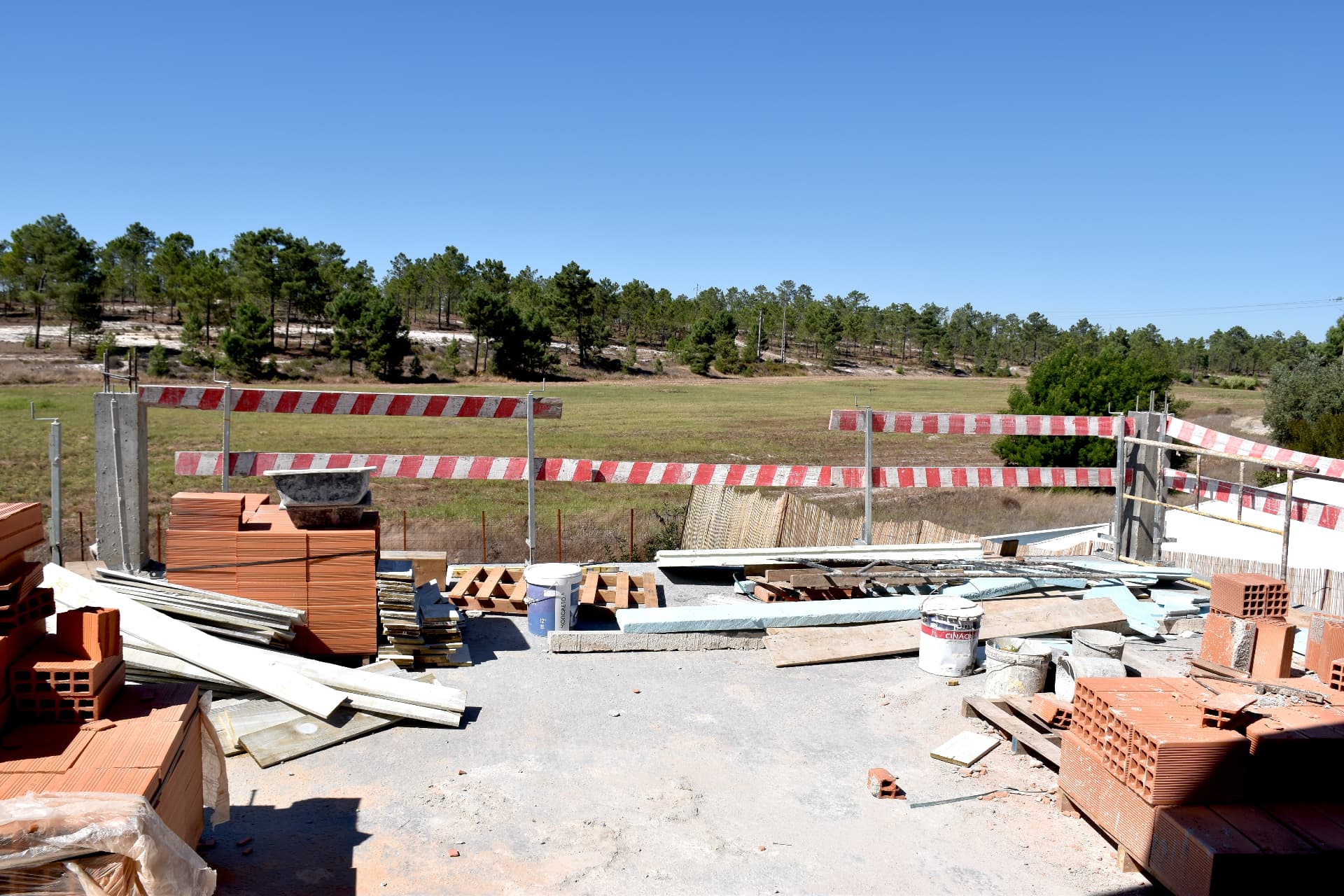 Construção da Moradia T5 em Brejos — imagem 12