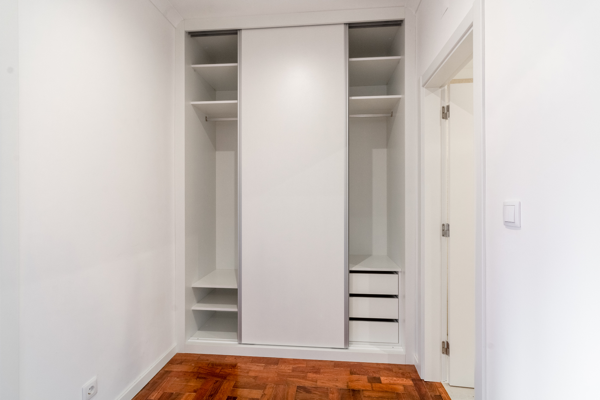 Apartamento T2 remodelado em São Domingos de Benfica — imagem 19