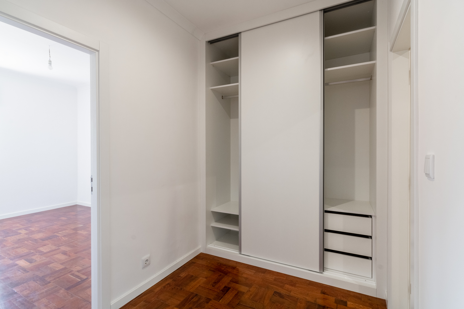 Apartamento T2 remodelado em São Domingos de Benfica — imagem 18