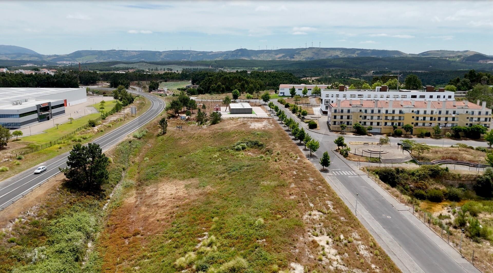 Torres Vedras — Terreno com projeto aprovado para lar residencial com capacidade para 77 utentes — imagem 2