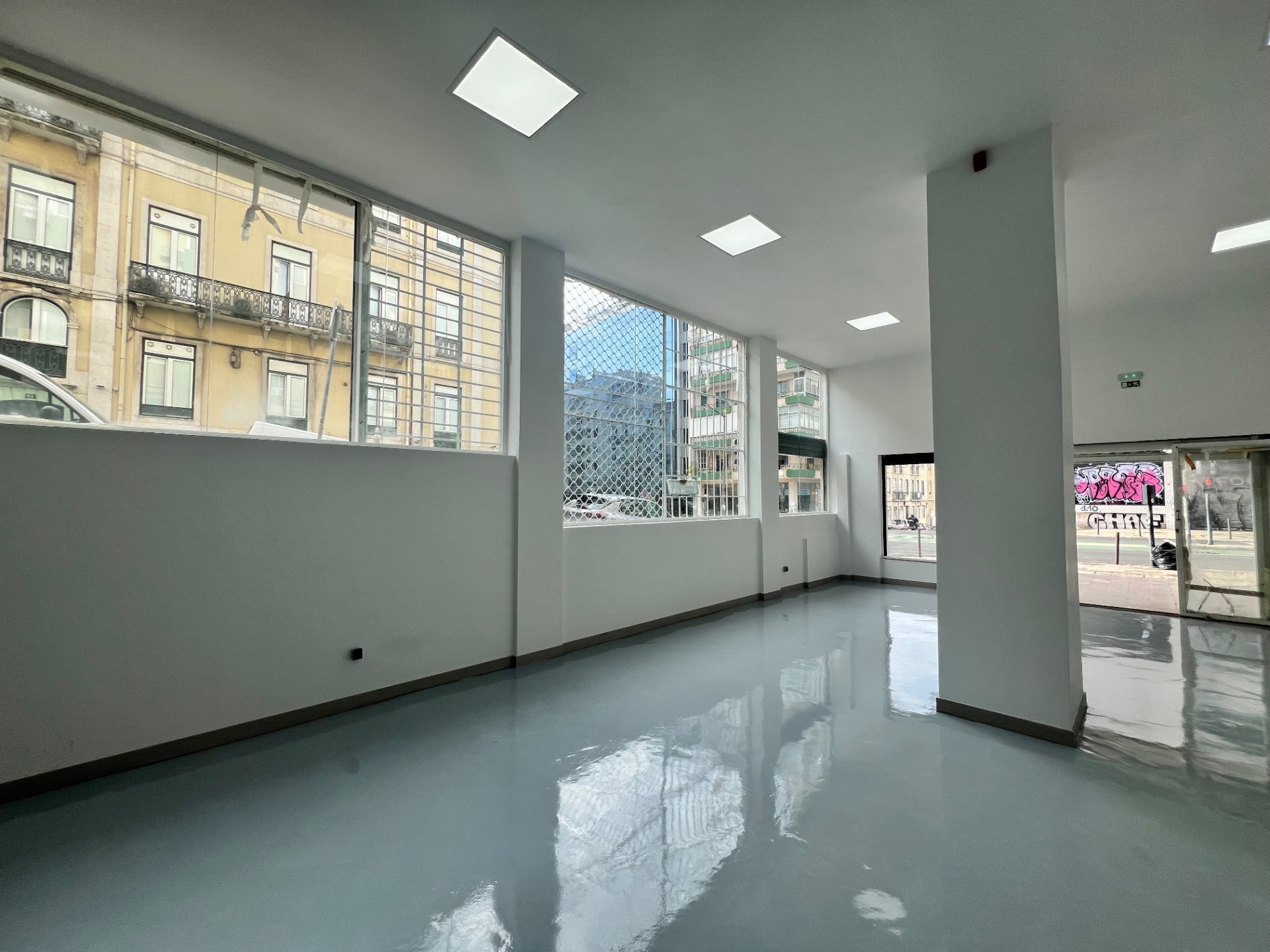Espaço comercial na Av. Almirante Reis – 900 m² em Localização Estratégica — imagem 16