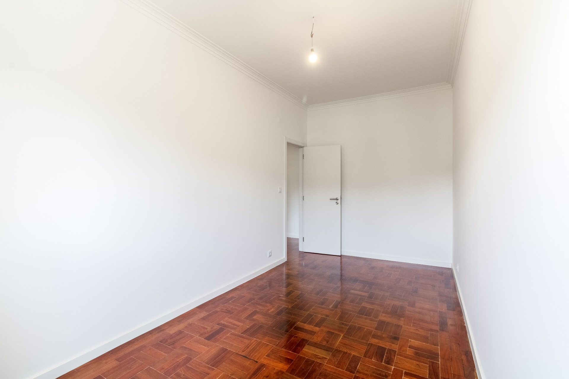 Apartamento T2 remodelado em São Domingos de Benfica — imagem 10
