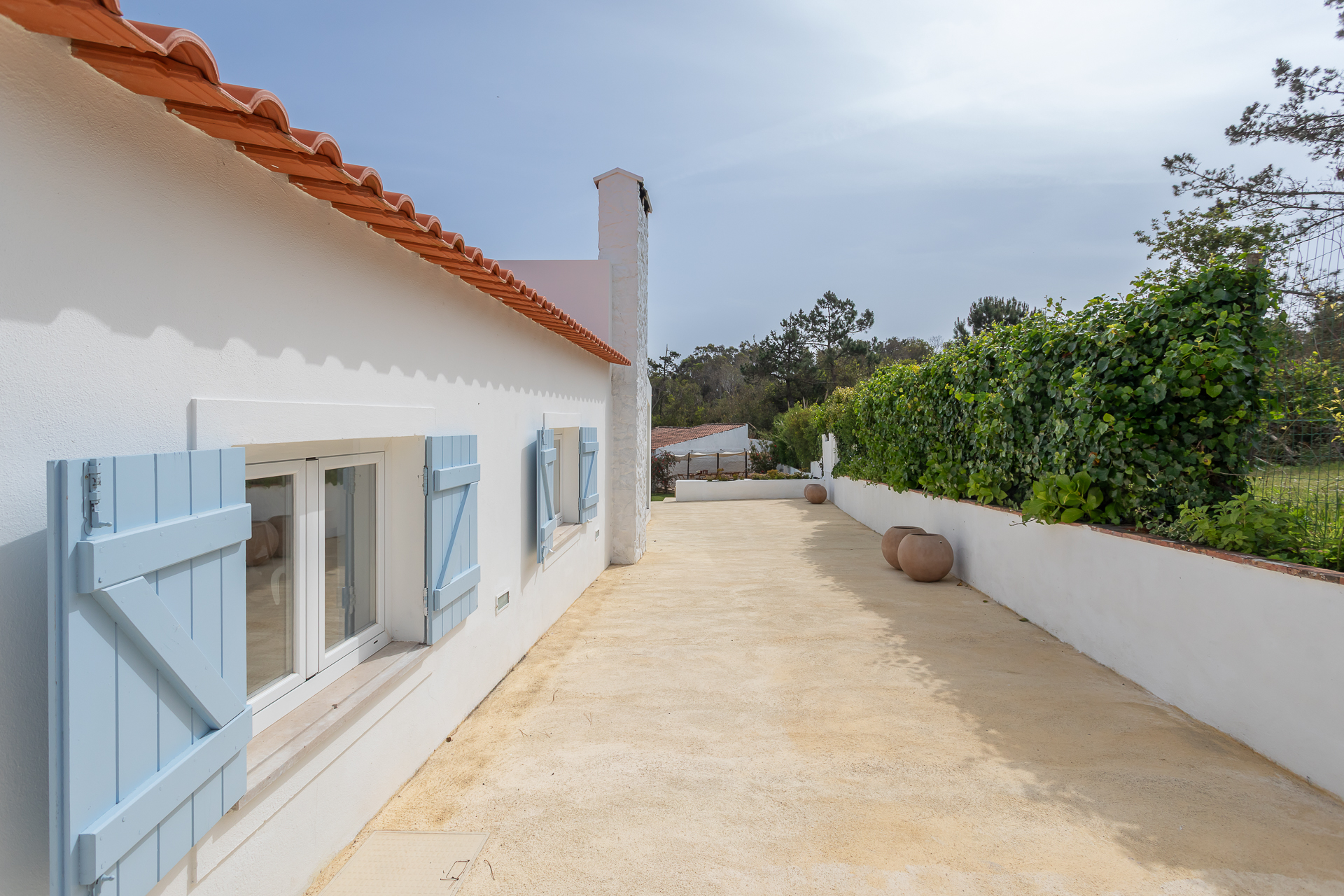Vau — Moradia T4 térrea na Aldeia da Lapinha, junto à Lagoa de Óbidos — imagem 69