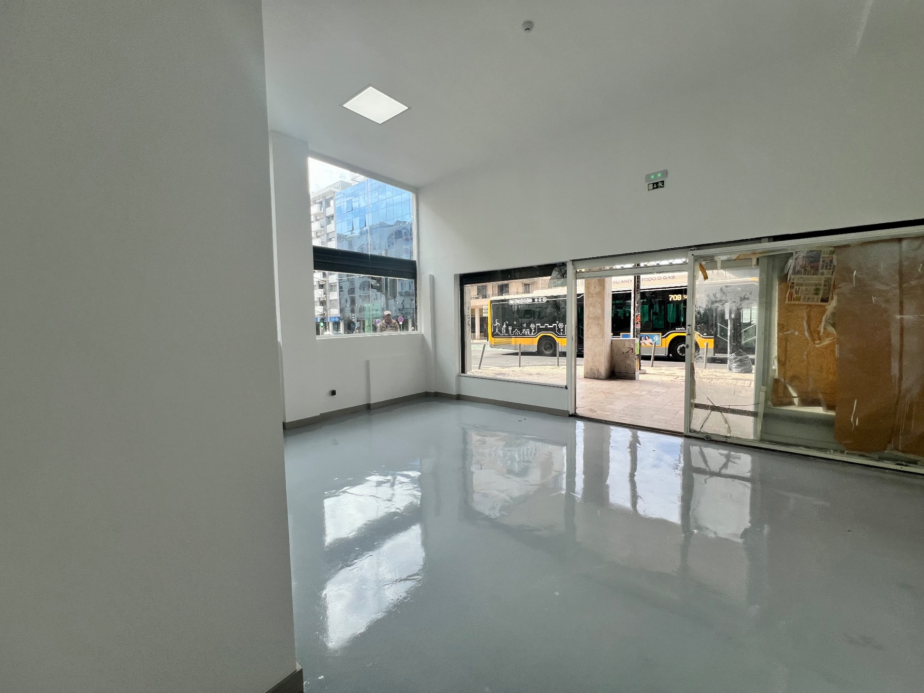 Espaço comercial na Av. Almirante Reis – 900 m² em Localização Estratégica — imagem 18