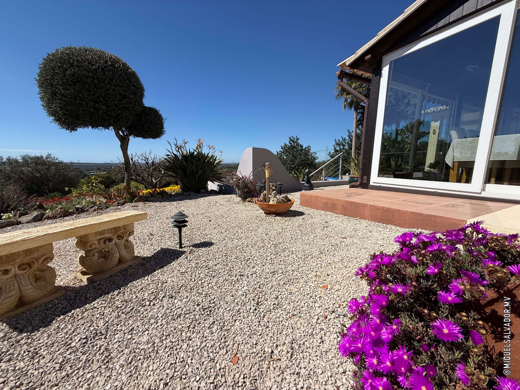 Gateiras — Moradia T3 térrea com piscina e amplo terreno — imagem 25