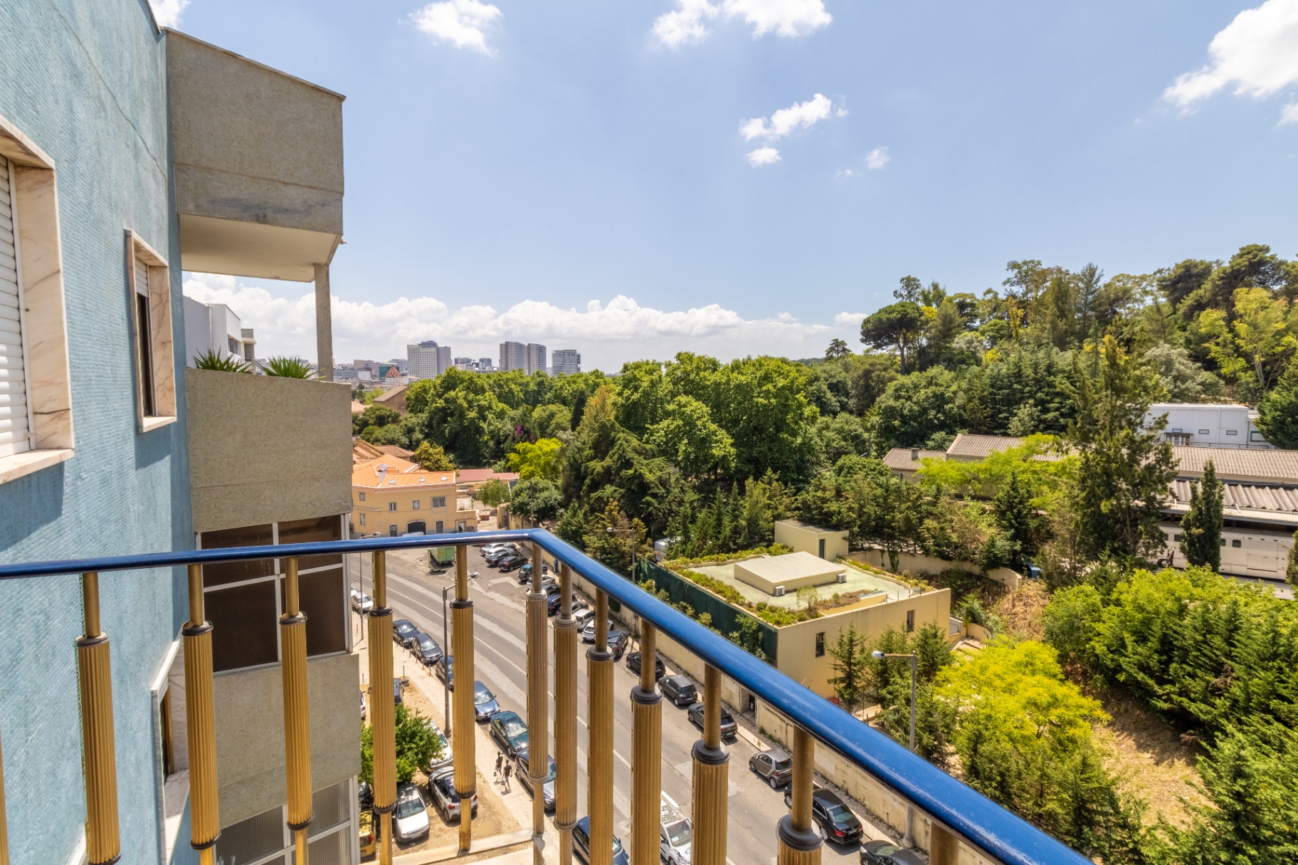 Apartamento T2 remodelado em São Domingos de Benfica — imagem 26