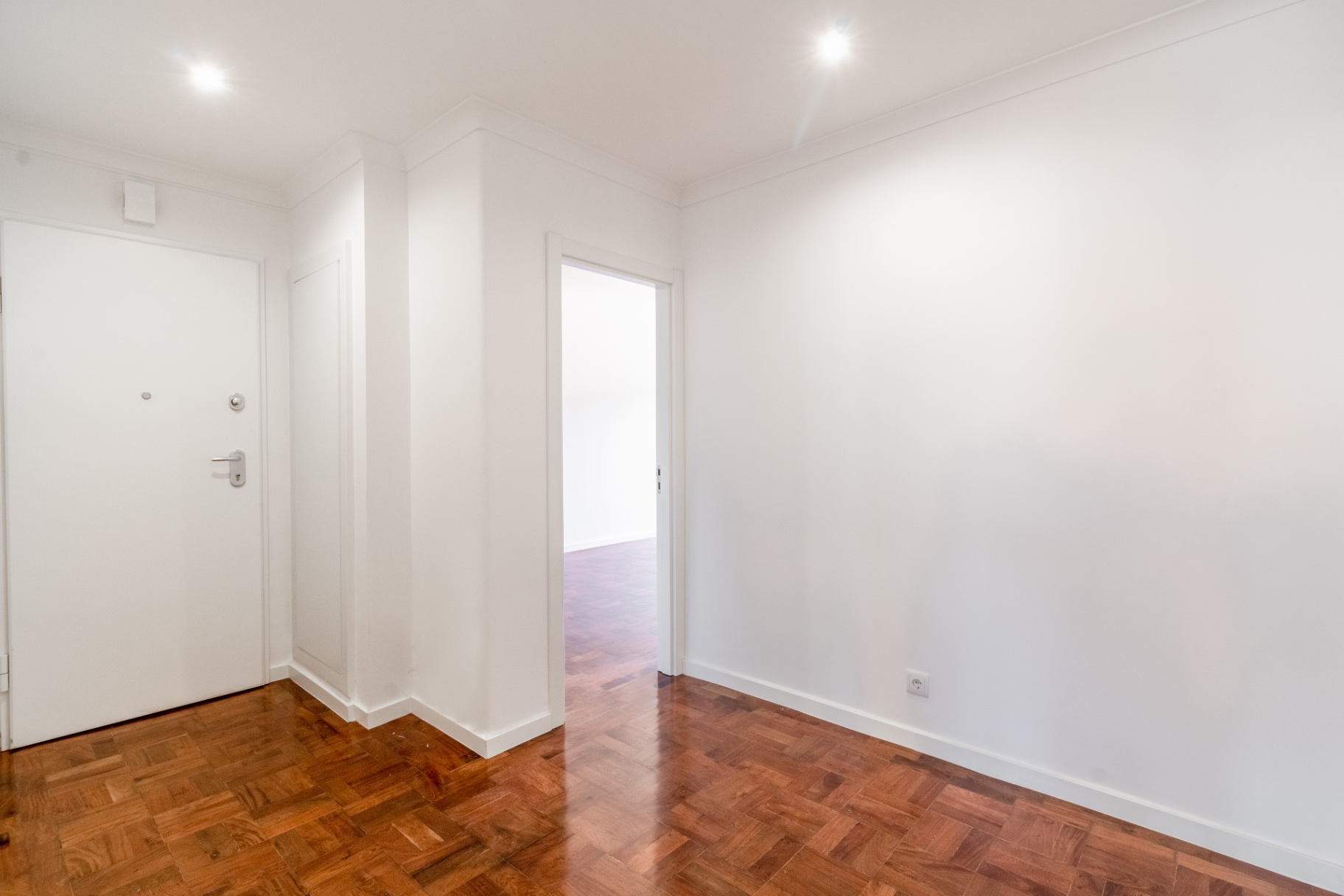 Apartamento T2 remodelado em São Domingos de Benfica — imagem 13