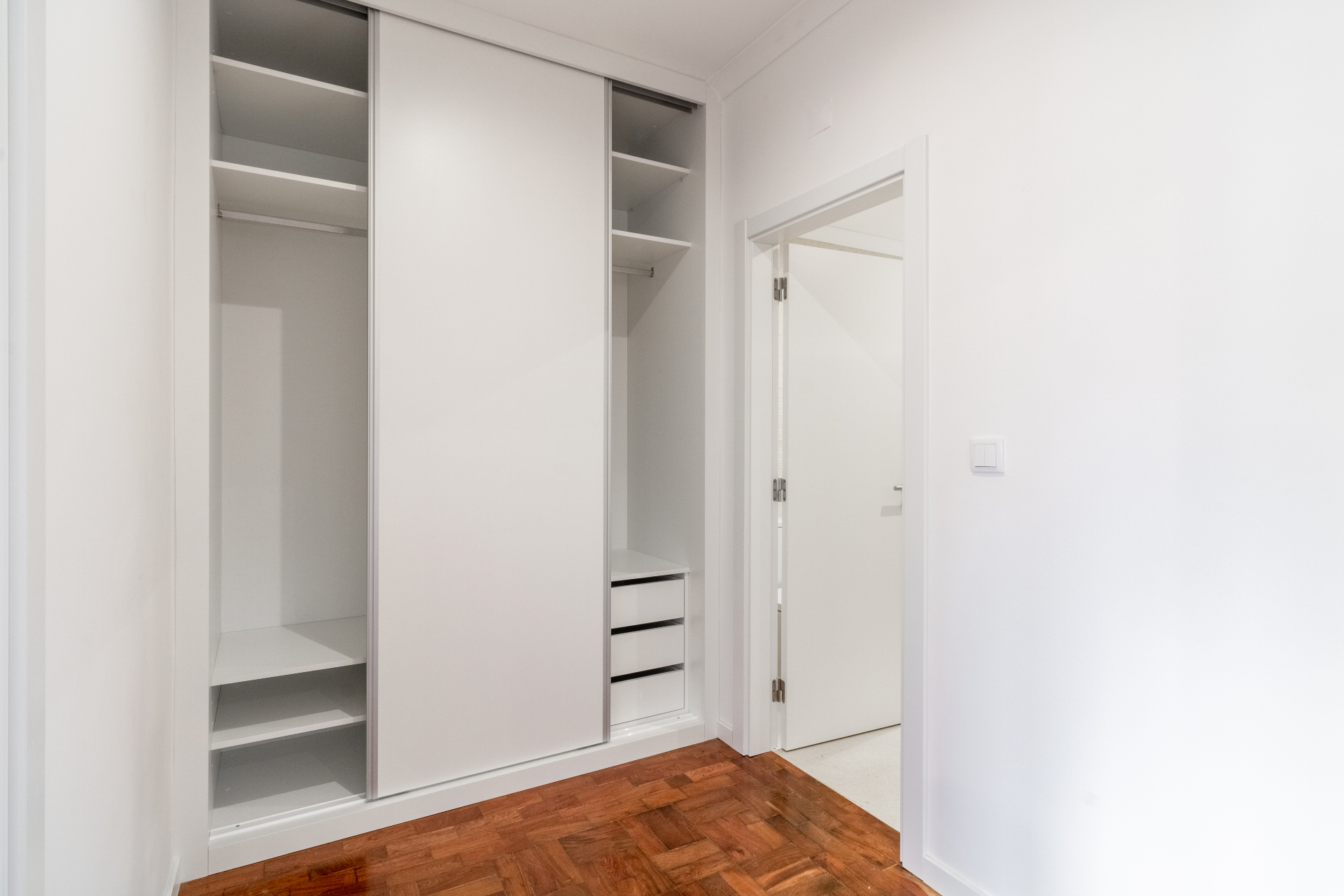 Apartamento T2 remodelado em São Domingos de Benfica — imagem 17