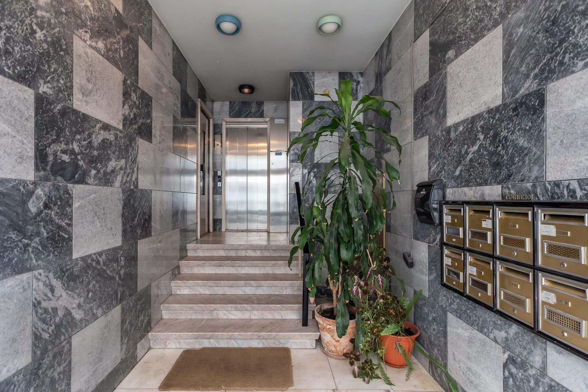 Apartamento renovado em Entrecampos — imagem 38